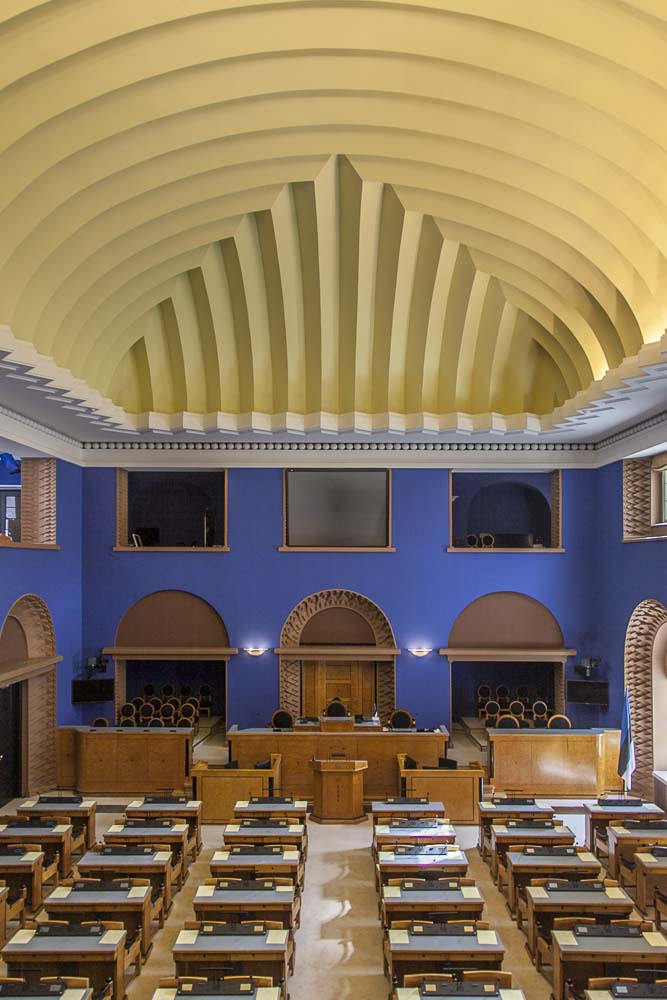 Viron parlamentin istuntosali