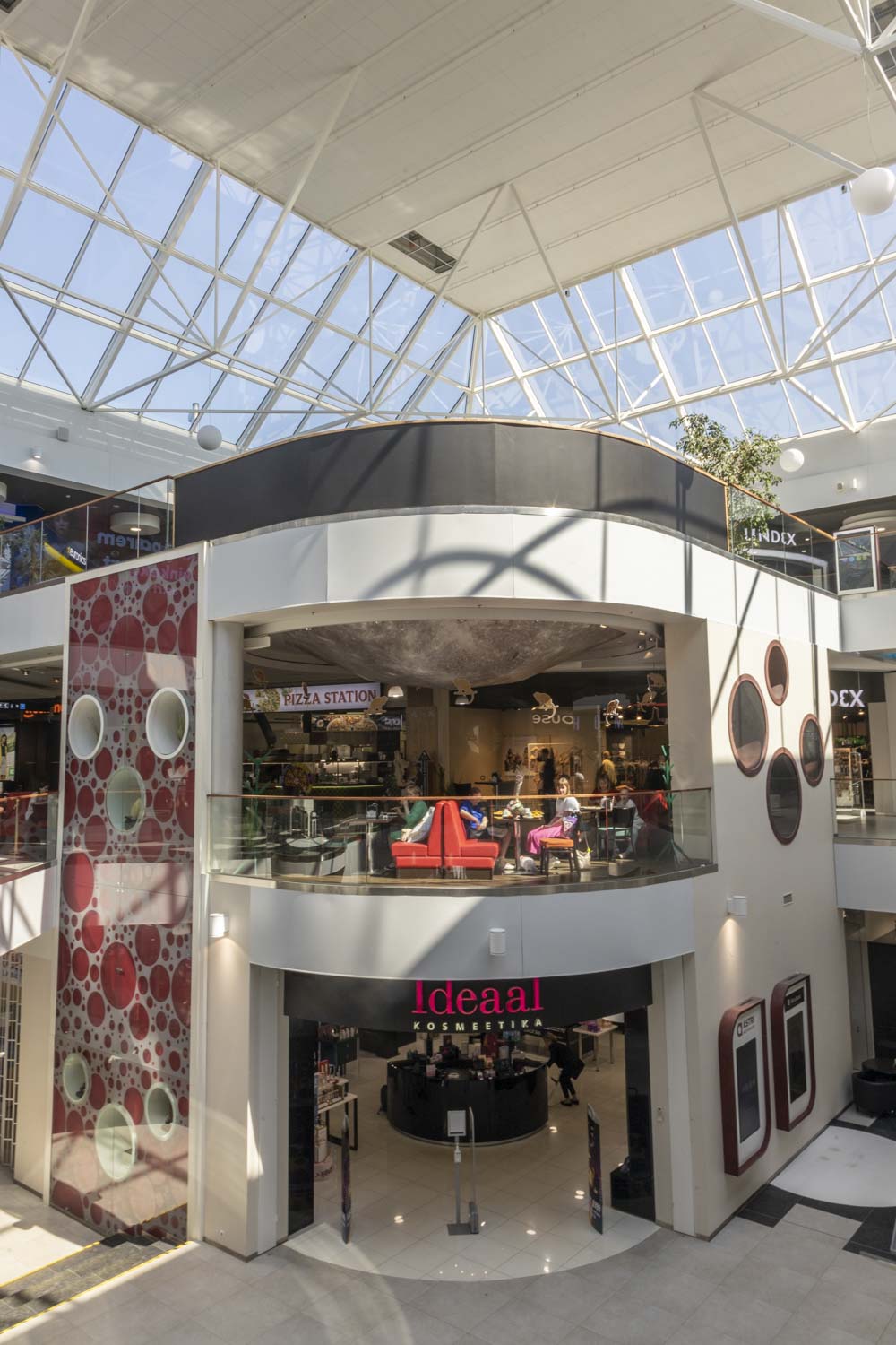 Narva ostoskeskus Astri