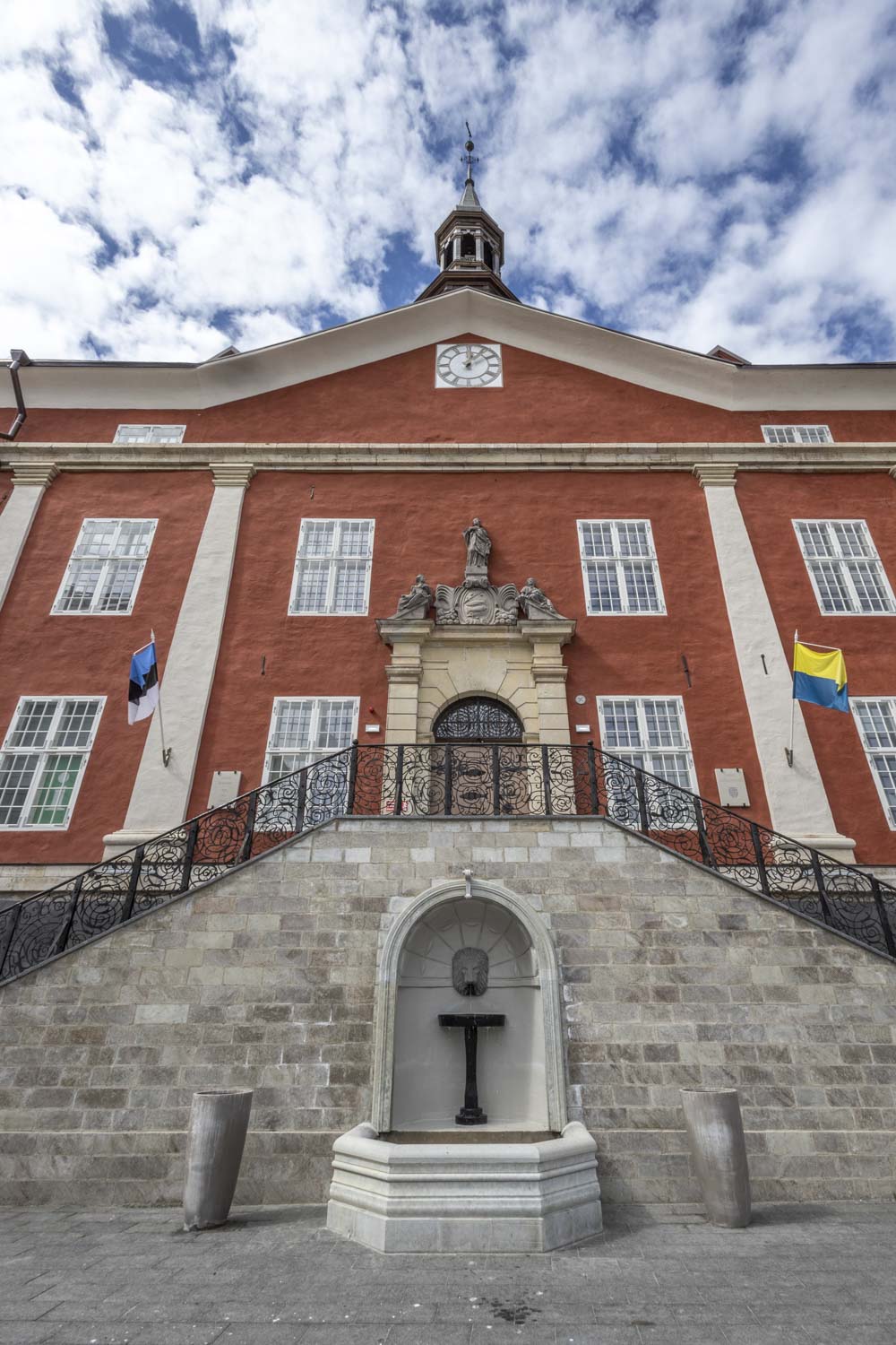 Narva ja sen raatihuone